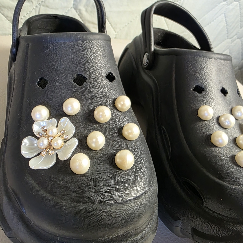 Solaud Platform Black Platform Clog Sandals with Pearl Flower Charm Sz 40 - Picture 11 of 11